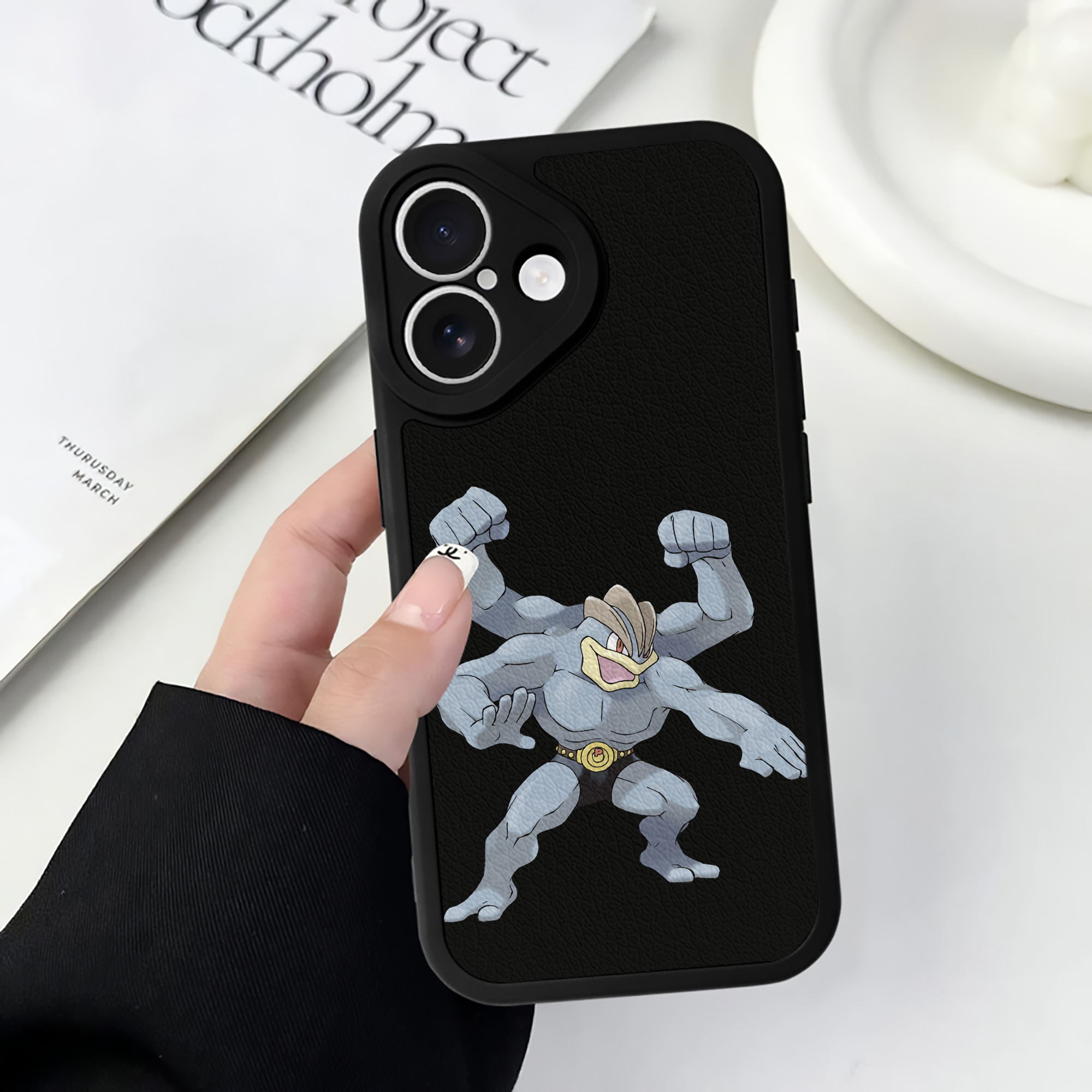 （画像用） ポケットモンスター Pokémon 【iPhone 16シリーズ対応】シリコンスマホケース（レザー調） 材質：シリコン
